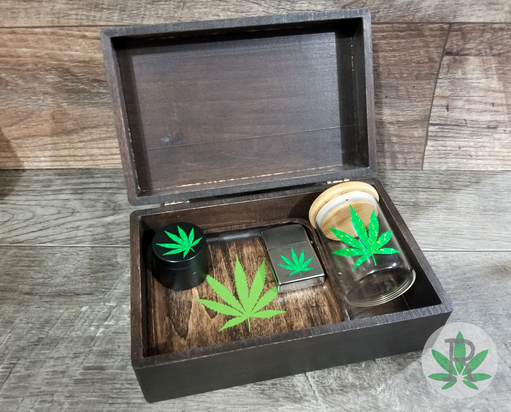 Custom Weed Grinder, Zinc Alloy Four Piece Cannabis Leaf Herb Grinder, 420  Stoner Gift, Marijuana Smoker Accessories